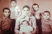 The mother Fatima with her children